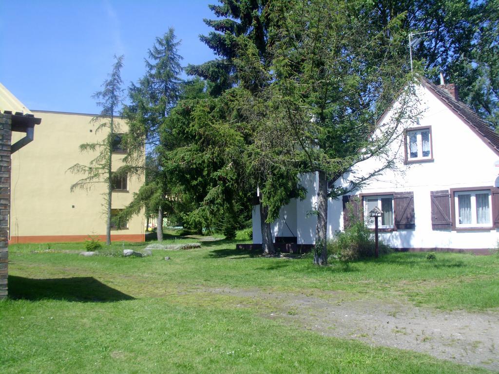 Osrodek Domino Villa Dźwirzyno Exteriör bild